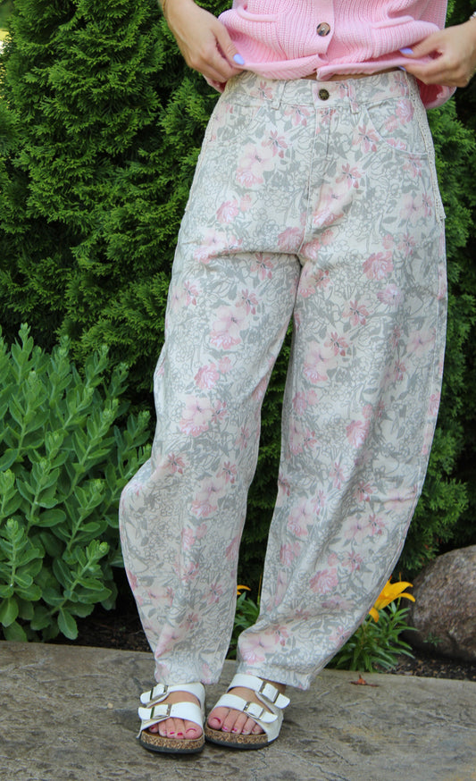 Floral Print Barrel Jeans