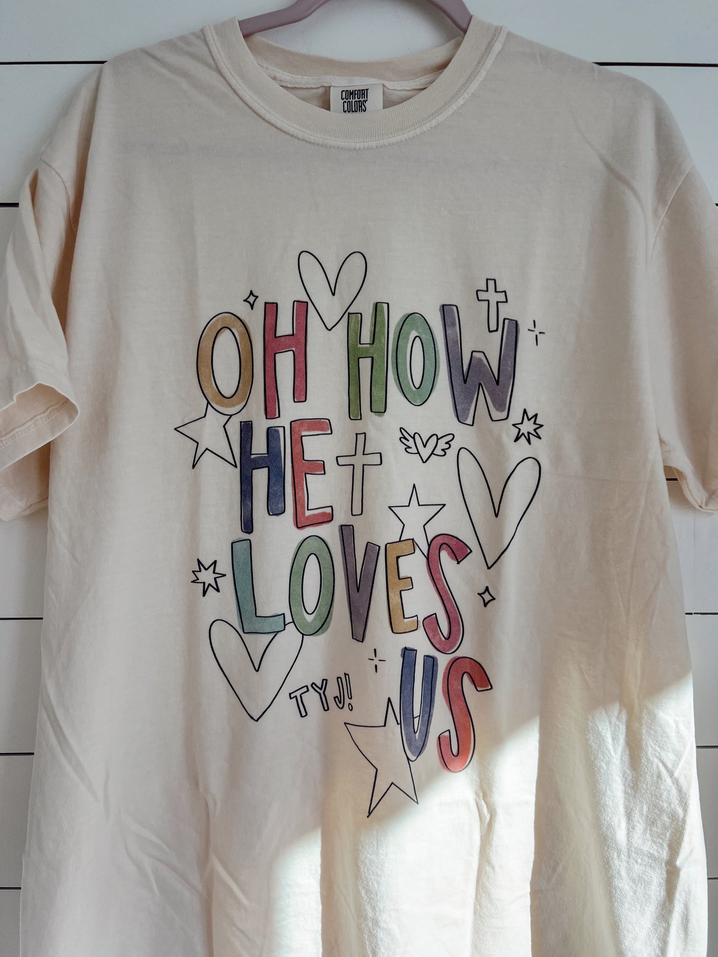 Oh How He Loves Us Tee